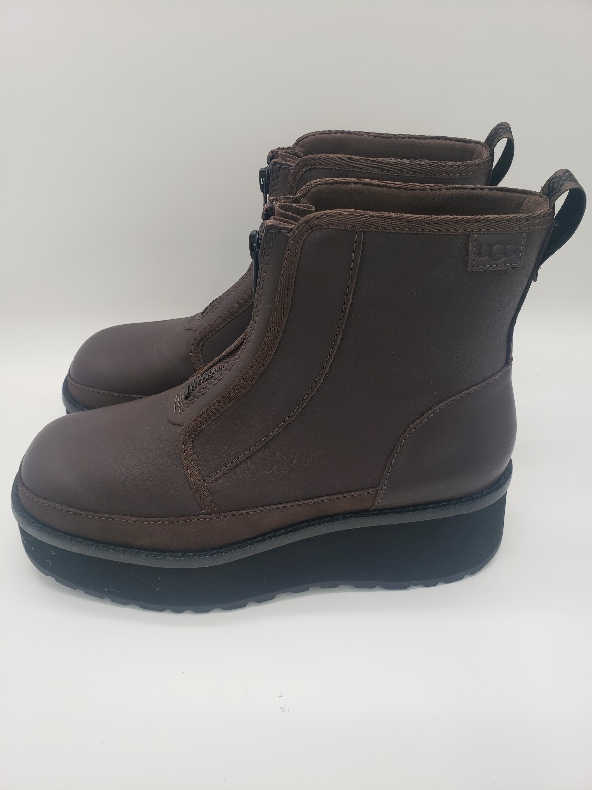 Ugg women's Cityfunc zip boots size 7 Burnt Cedar color.