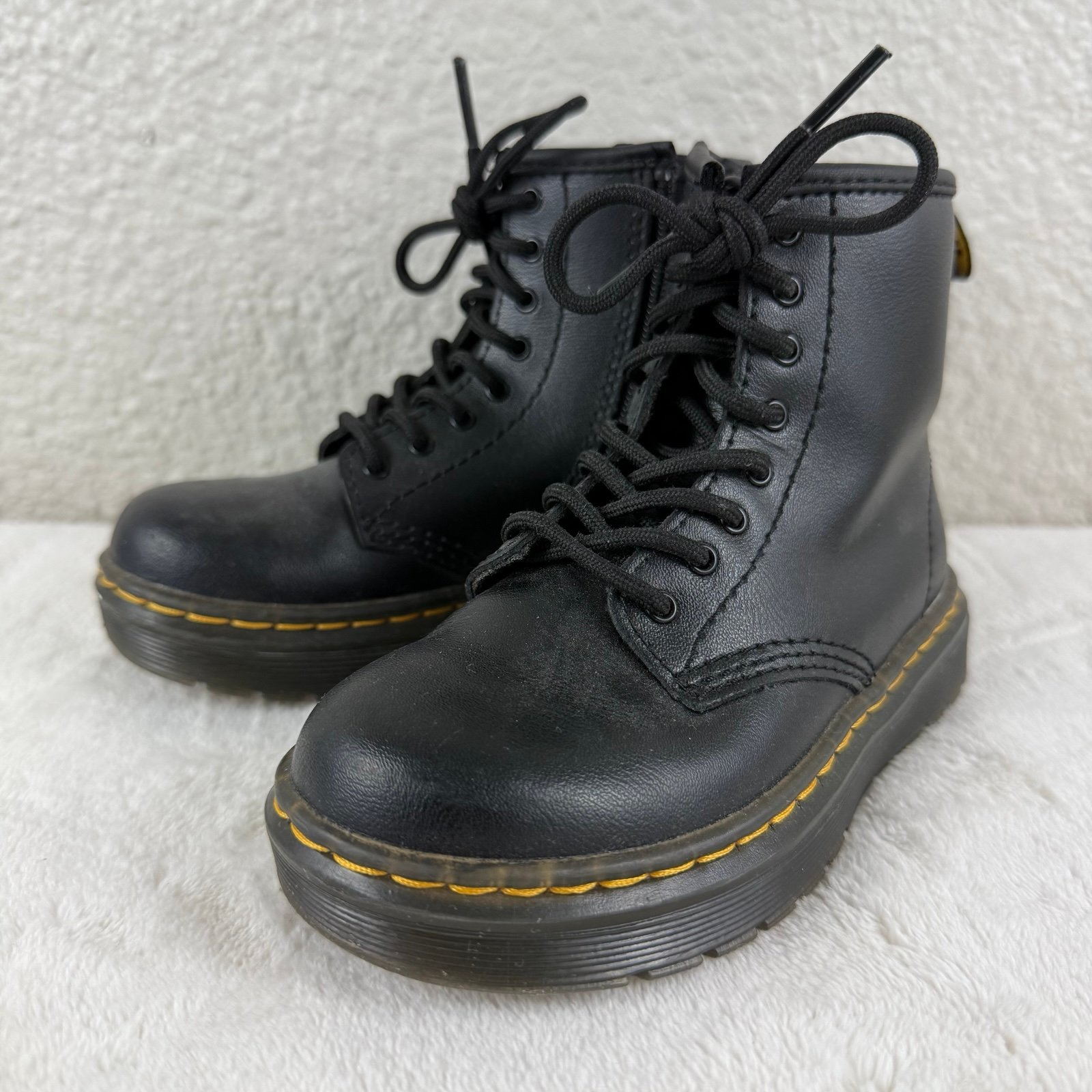 Dr Martens Zavala Black Childs Size 10