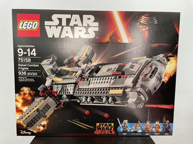 LEGO Star Wars: Rebel Combat Frigate (75