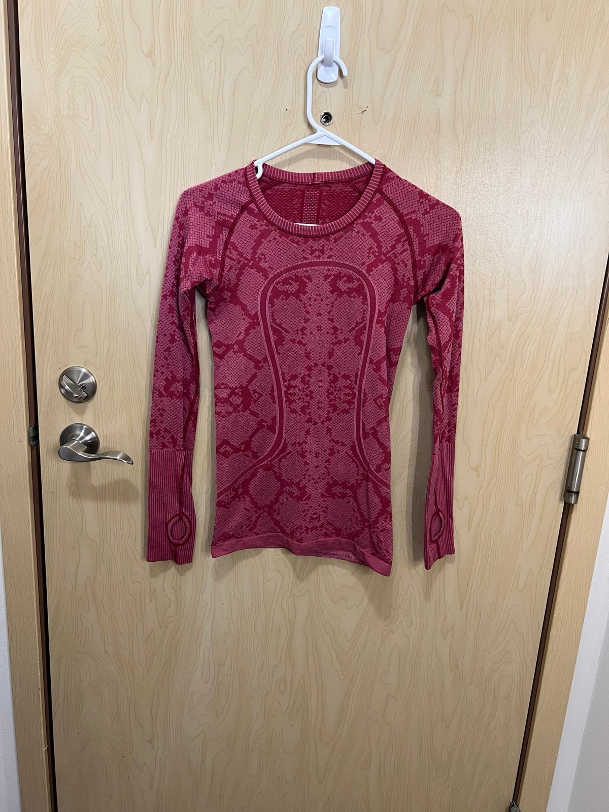 Lululemon Swiftly Tech Long Sleeve Crew