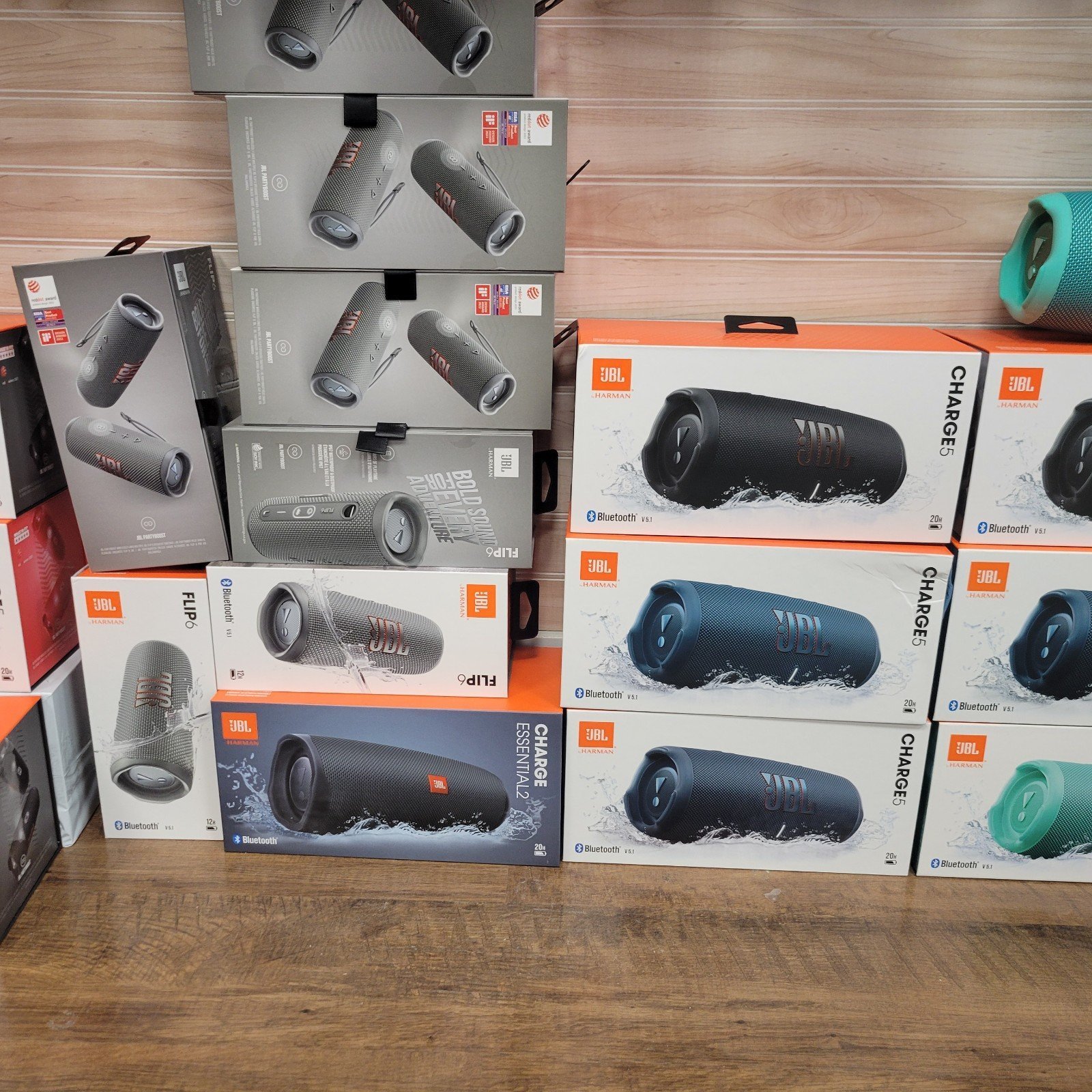 Jbl sale 90 charge 2 charge 5