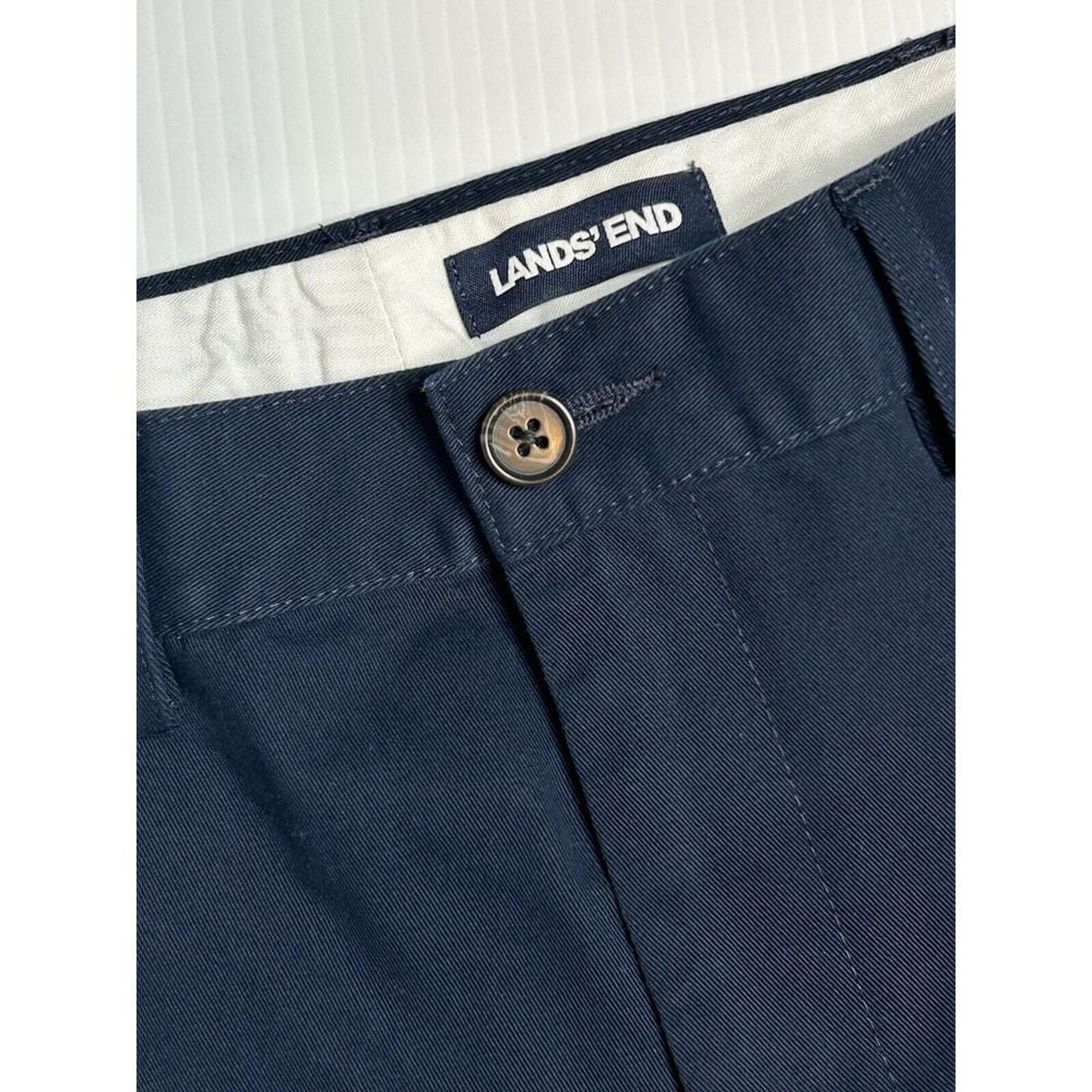 Lands End Men's Traditional Fit Size 33 Navy Blue Pockets Shorts