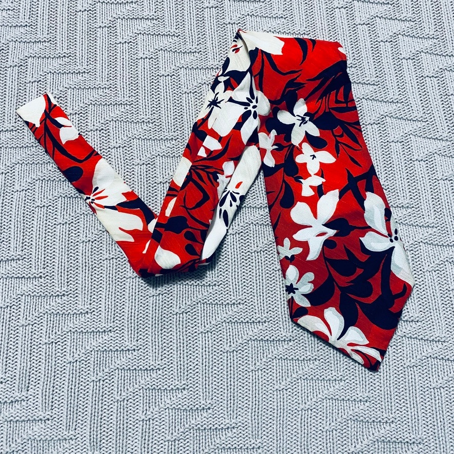 Vintage red Hawaiian tie
