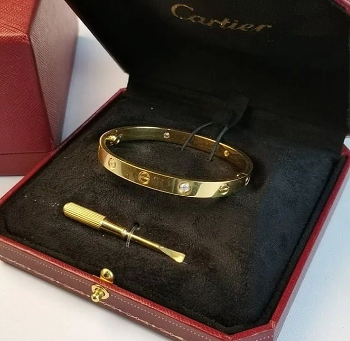 bracelet