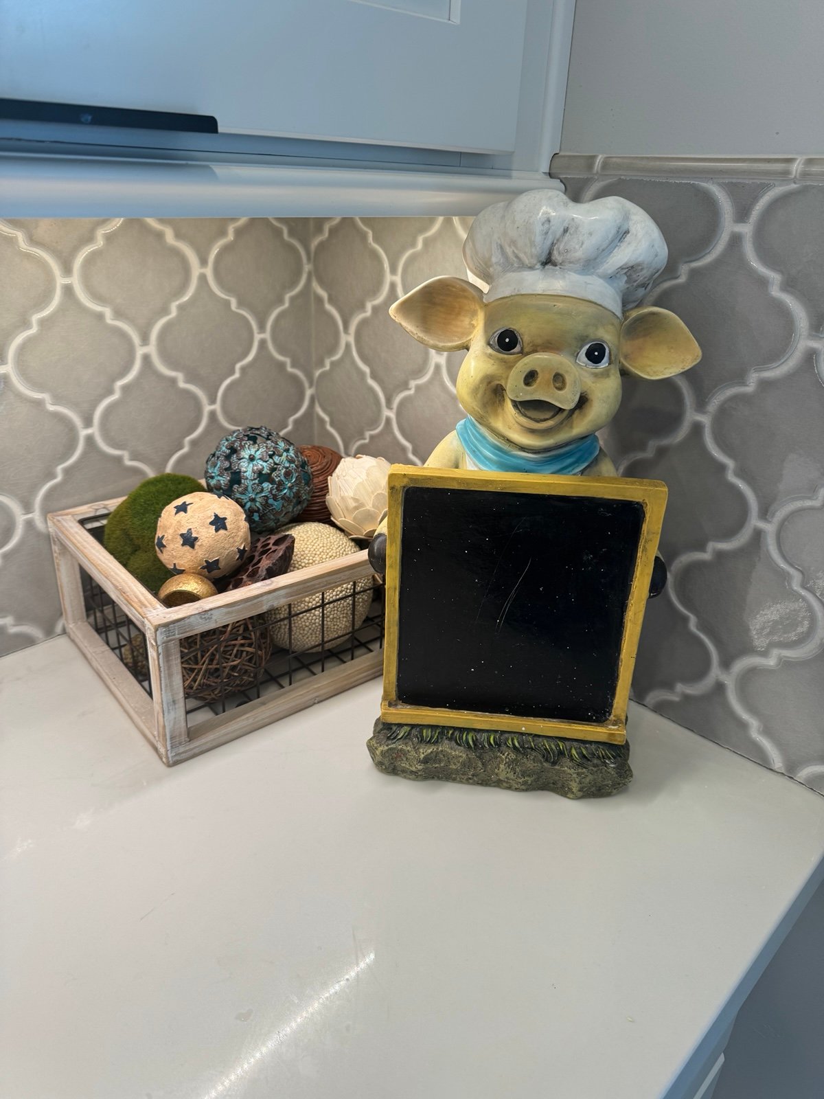 Vintage Charming Pig Chef Chalkboard Figurine