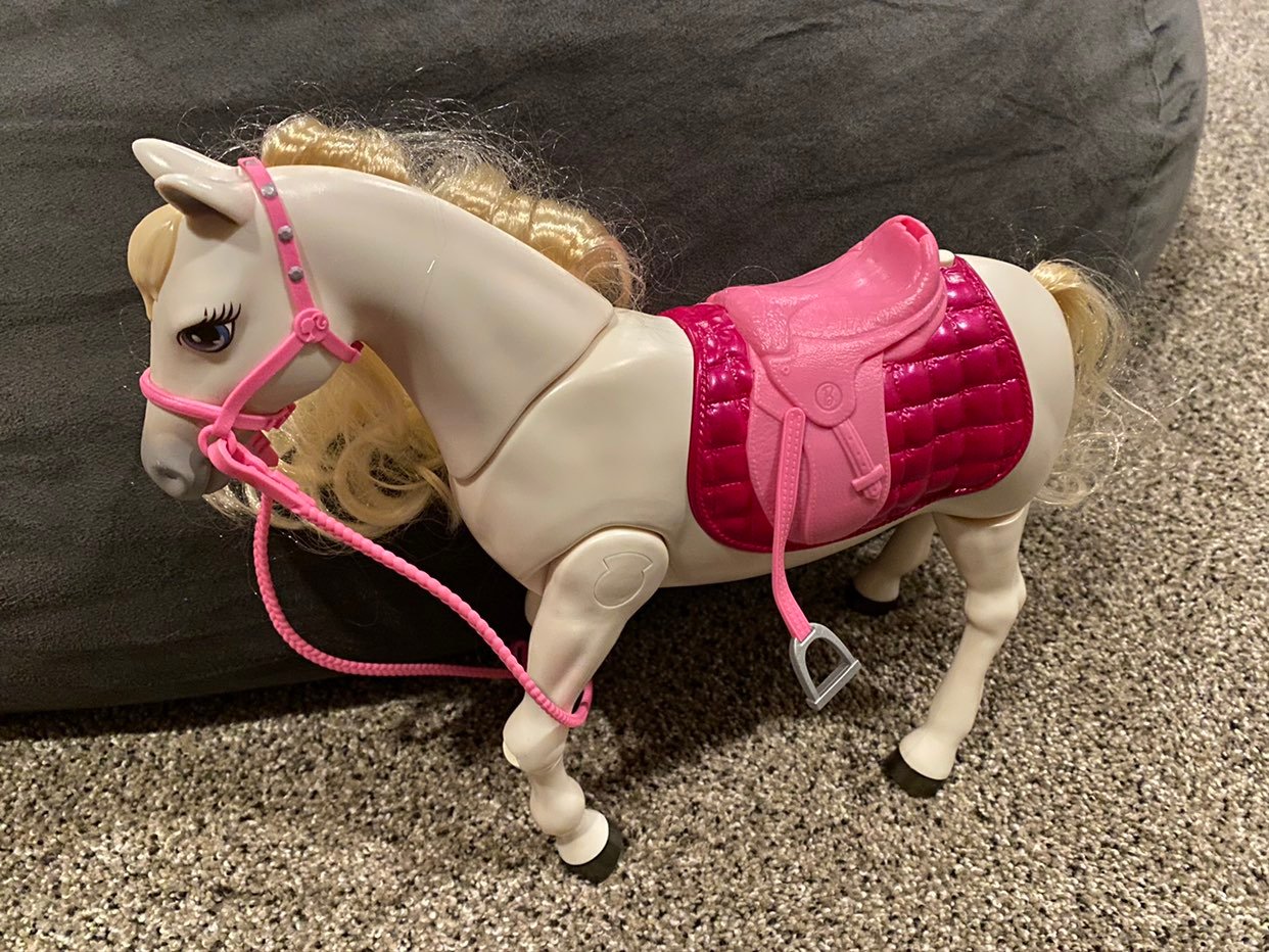 Barbie dream house talking and walking H
