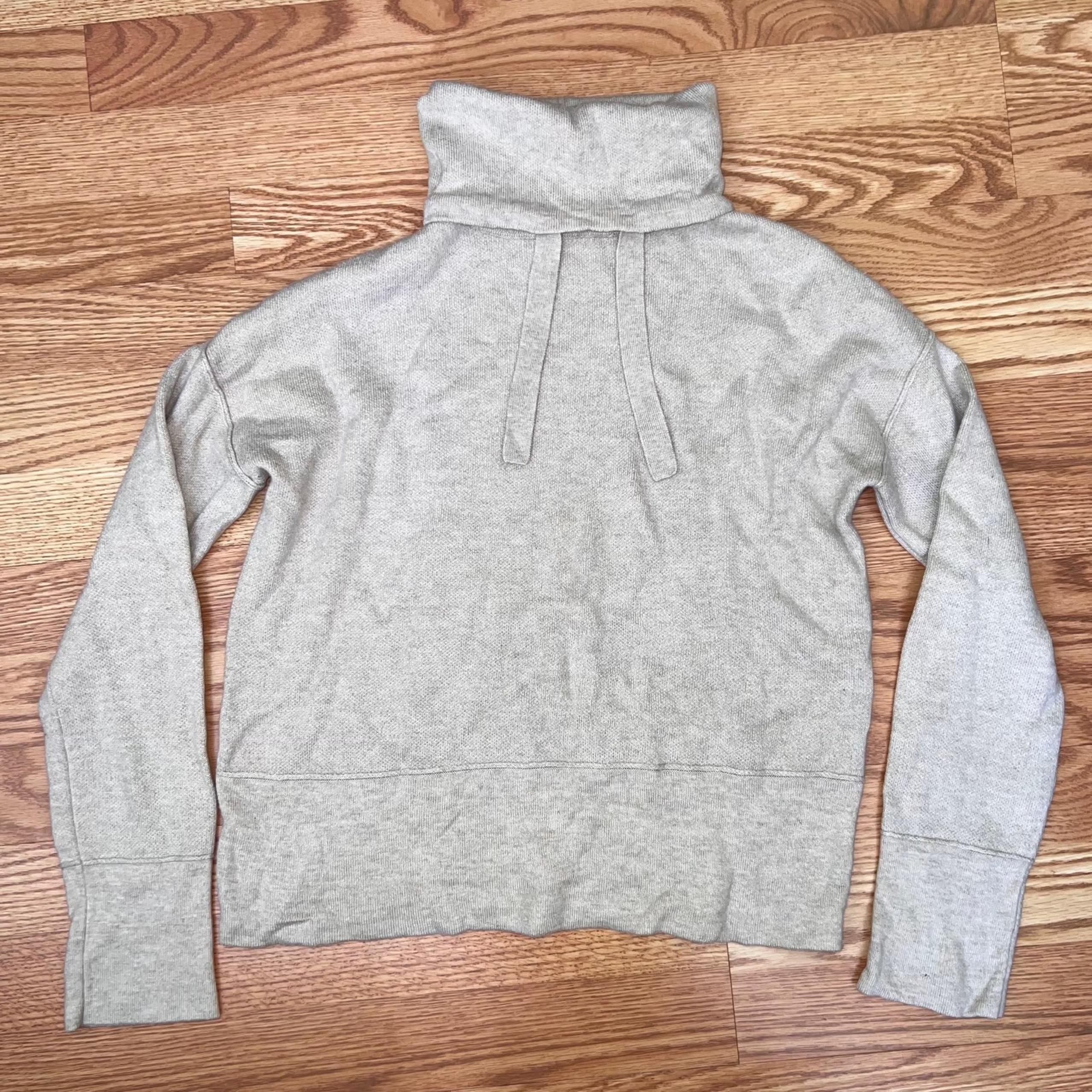 Universal Thread Funnel Turtle Neck Pullover Sweater • Size XS •