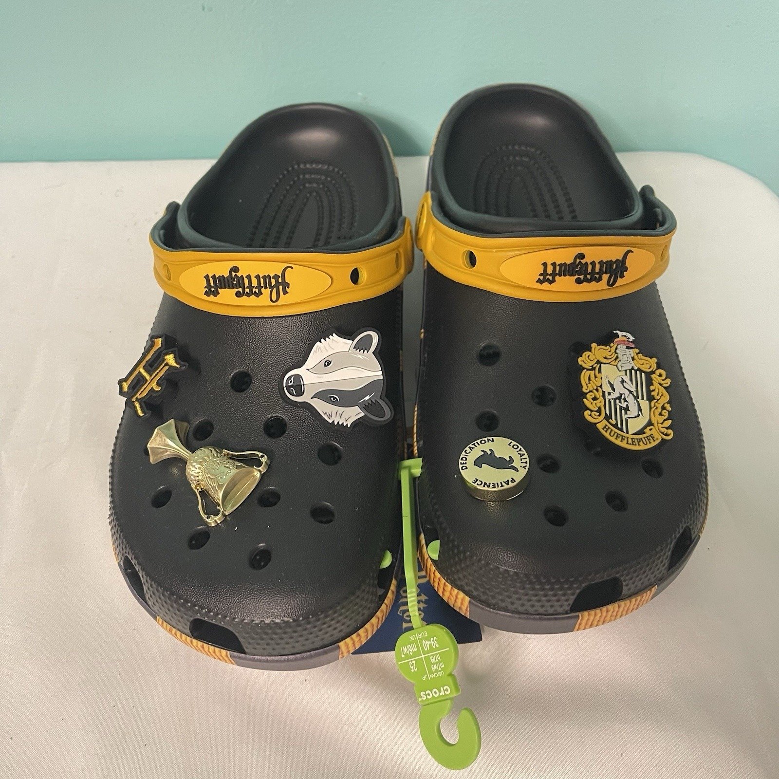 Harry Potter Hufflepuff Crocs Unisex Clog Black M7 W9 W11 NWT S-504