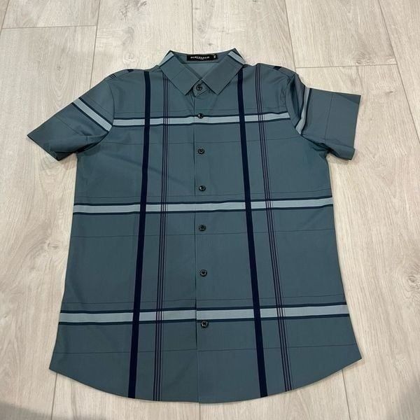 Burueullr men’s front sleeve shirt size 48
