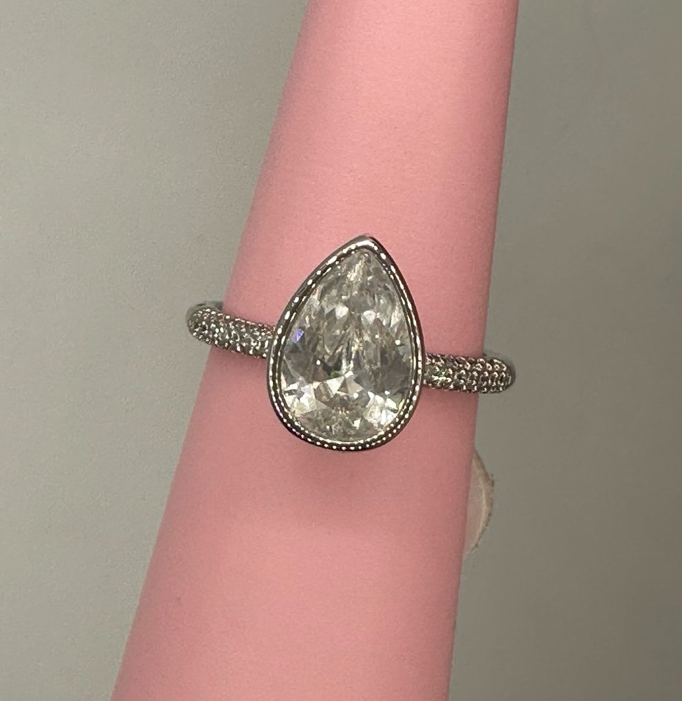 Bomb Party Ring size 10