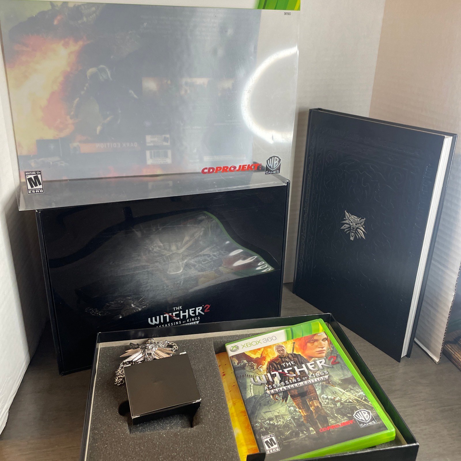 The Witcher 2 Assassins of Kings Enhanced DARK EDITION (Xbox 360 2012) CIB
