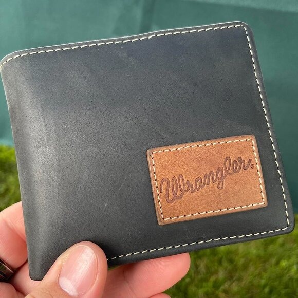 Men’s Bifold Slim RFID Blocking Wallet, Genuine Leather, Casual Everyday 10-20 C