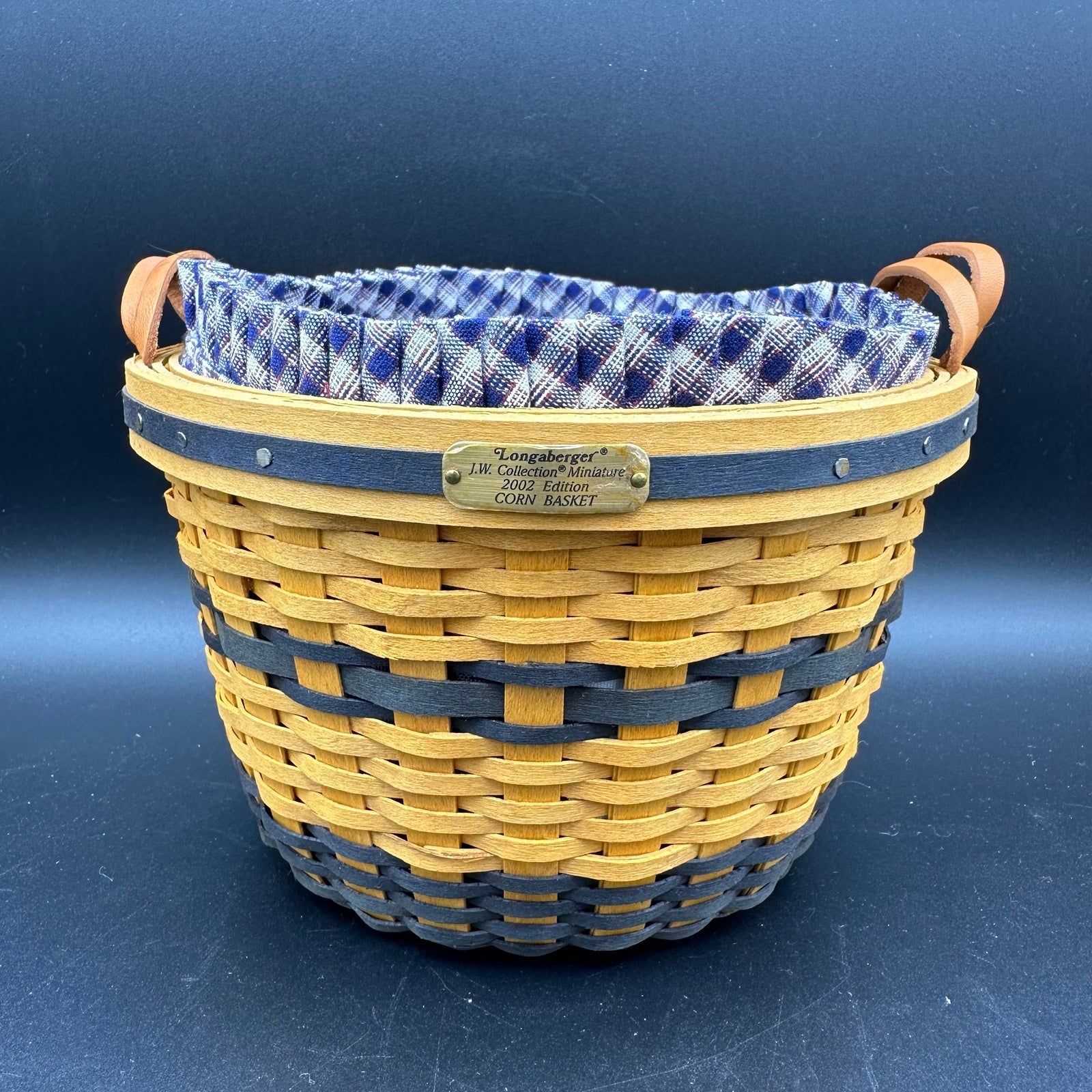 Longaberger Collectors Club Miniature Corn Basket 2002 Edition