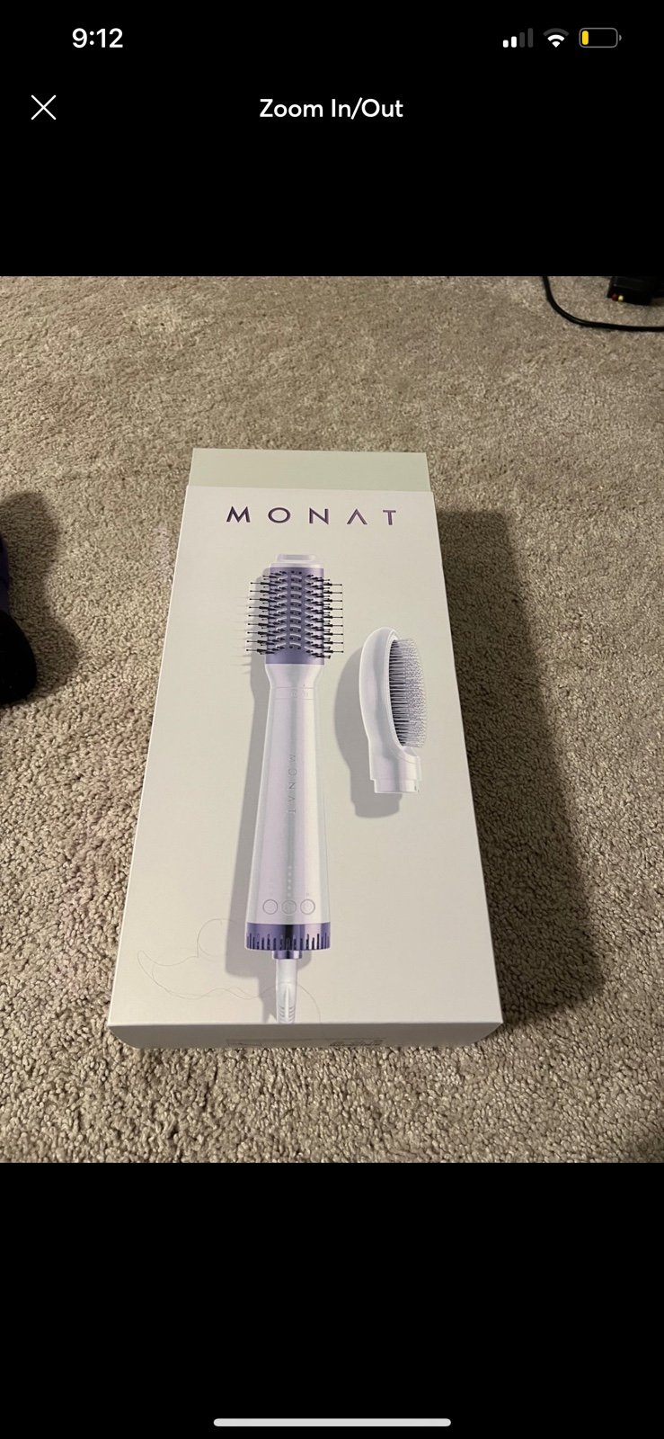 Monat hair brush dryer