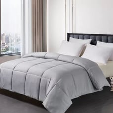 Royal Classic Lightweight Microfiber Color Down Alternative King Comforter. Hyp