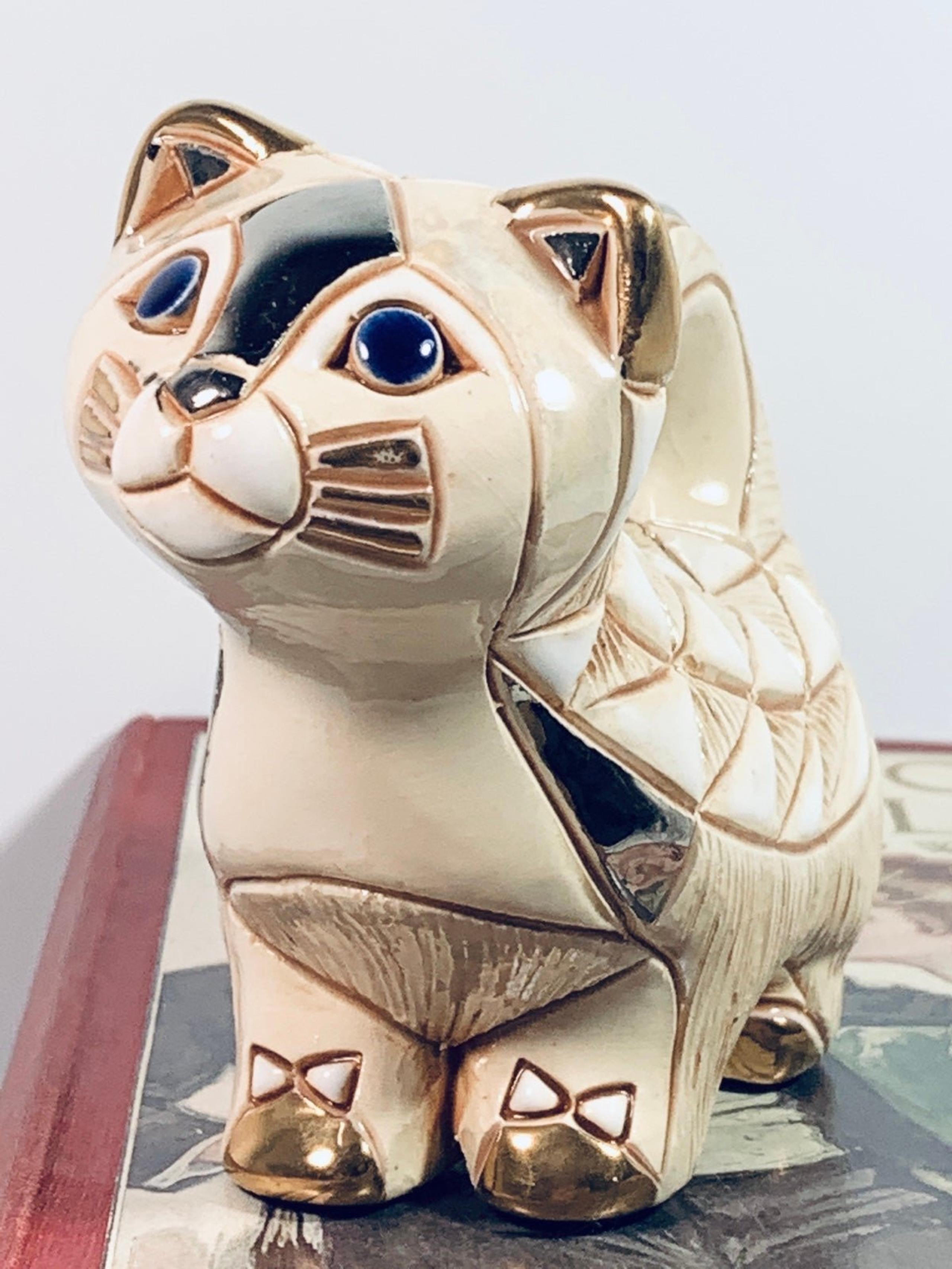 White Cat sculpture De Rosa Rinconada figurine gold and silver accents Vintage