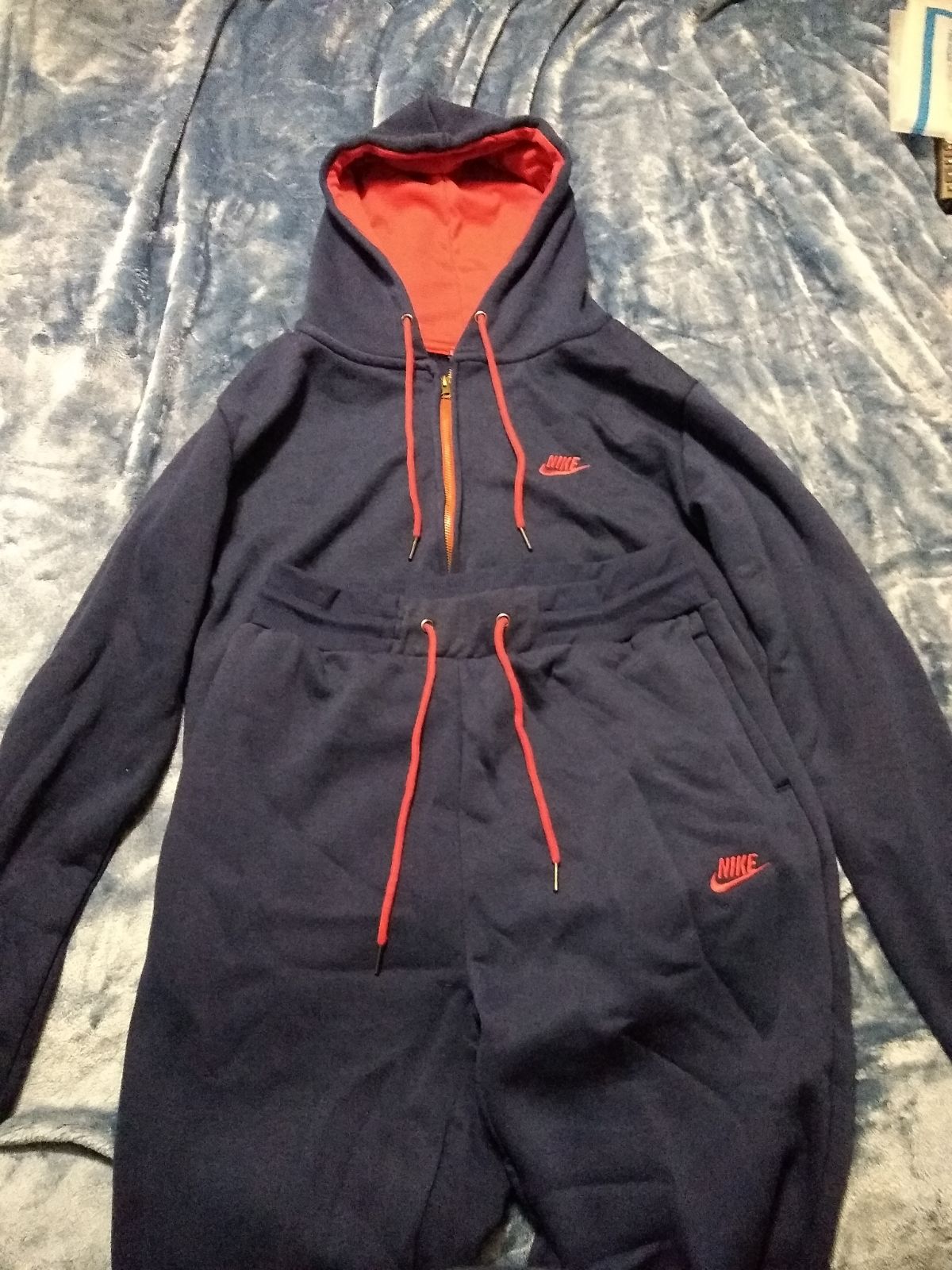 Brand New XL Nike Sweat suit