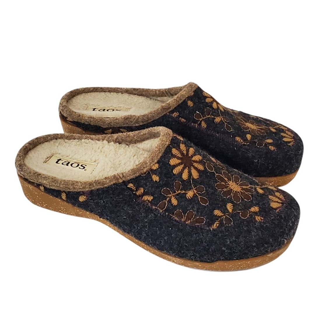 Taos Women 43/12 Woolderness Floral Wool Slip on Clog Slippers Lined embroidered