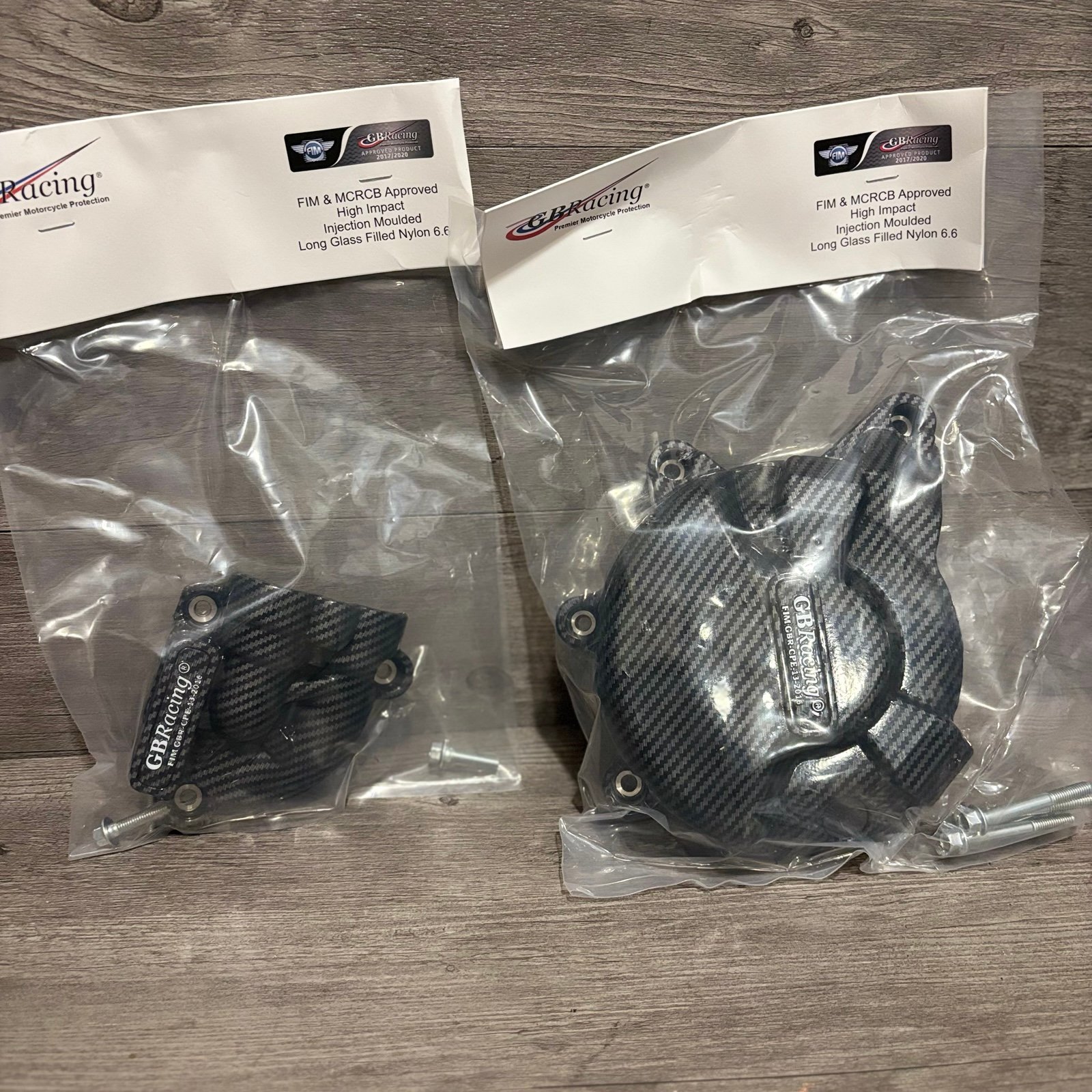 GB Racing Motorcycle Engine Part & Anti Collision Cover Carbon Fiber YZF-R7 2022