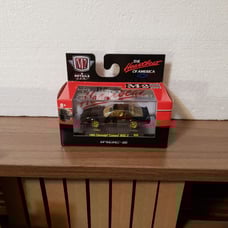 M2 Heartbeat of America 1985 Chevrolet Camaro Iroc-z R85 LTD 750pcs