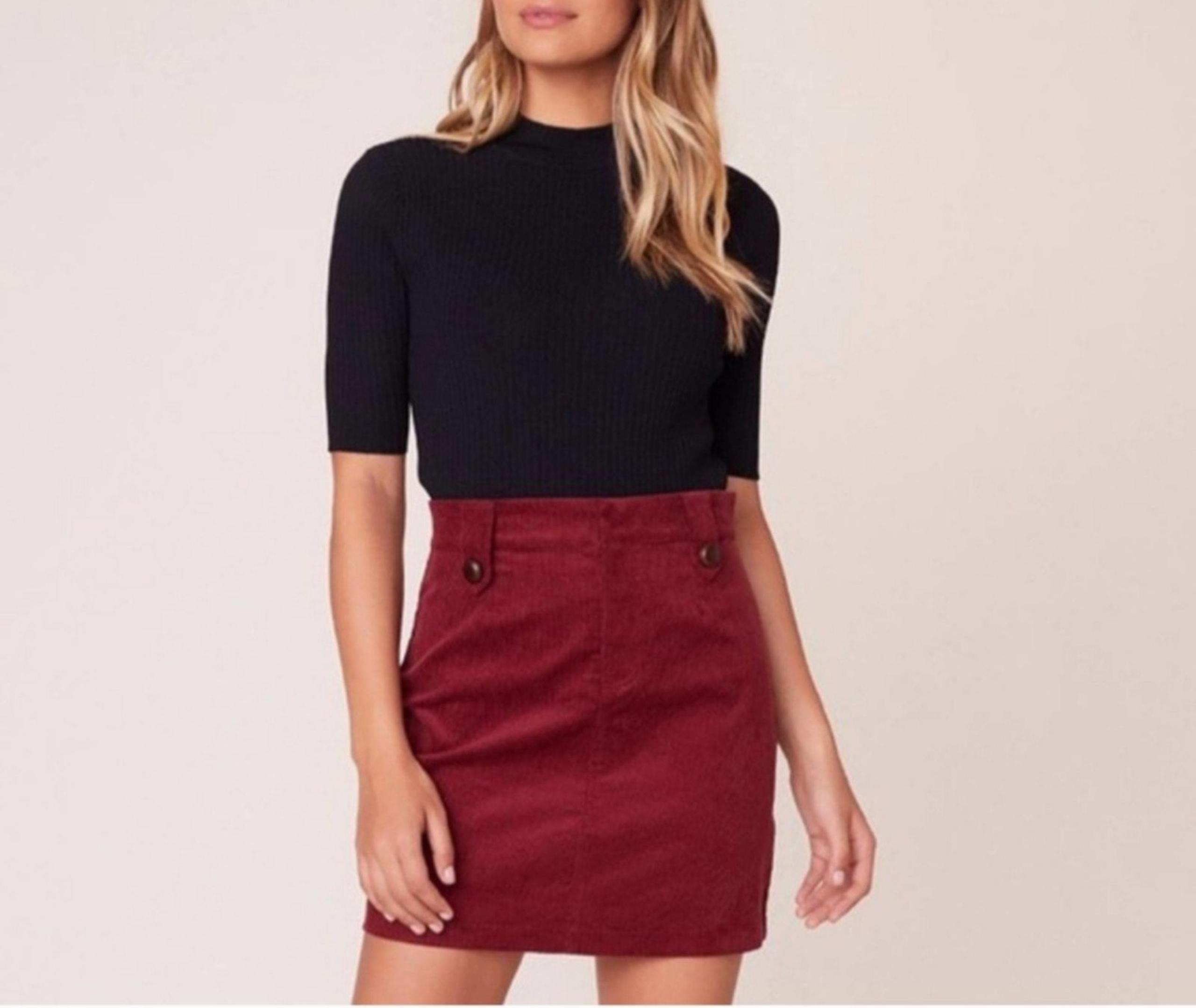FINAL PRICE***BB Dakota
Corduroy Mini Skirt | Size 8