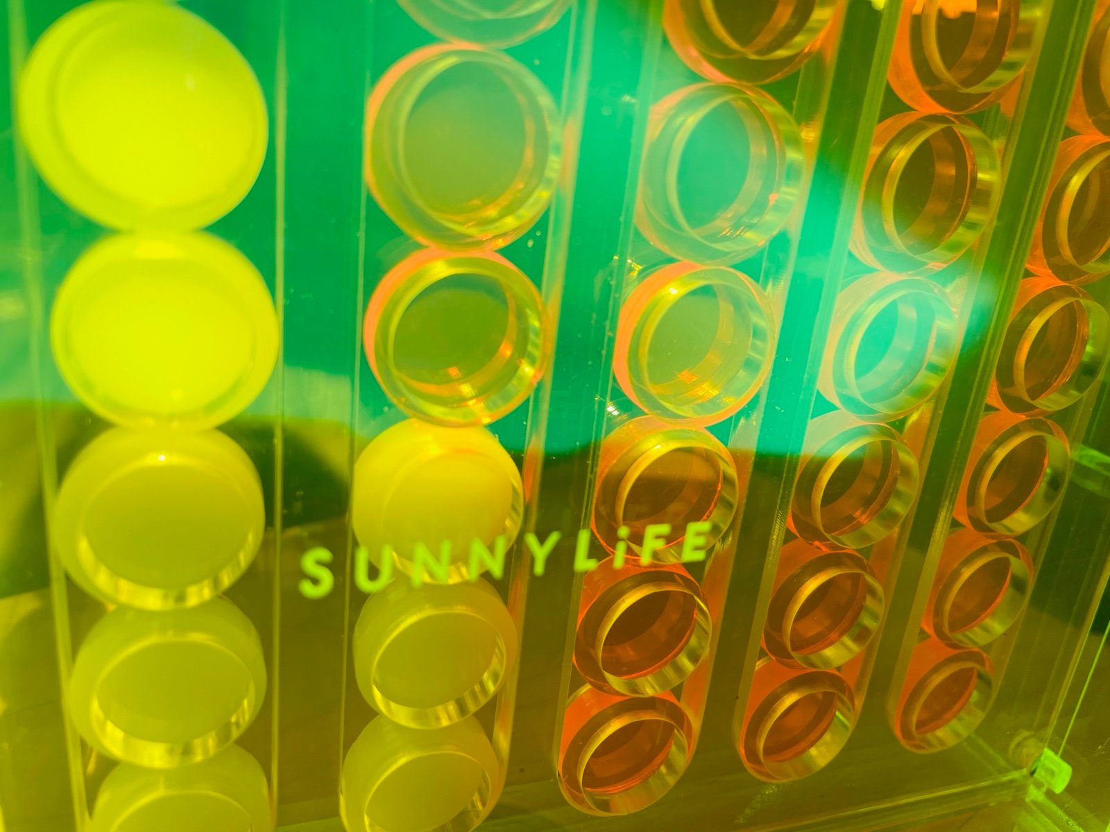 Sunnylife Mini Lucite 4 In A Row – Limited Edition Neon – Rare & Stunning!