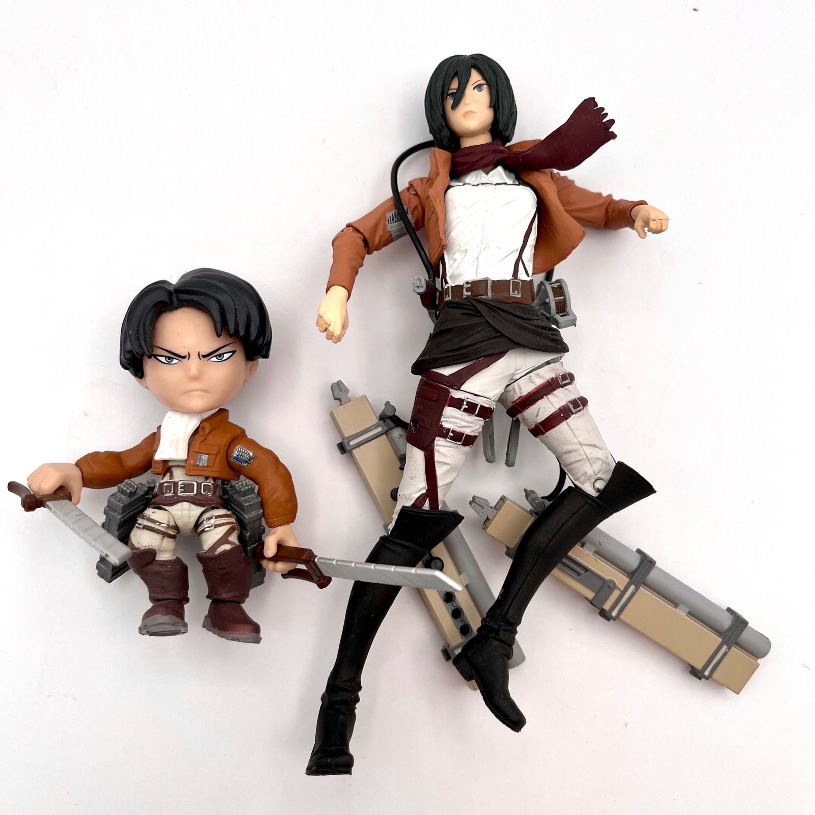 2 Attack on Titan Figures Mikasa & Levi Ackerman Anime Manga Collectible Toy Set