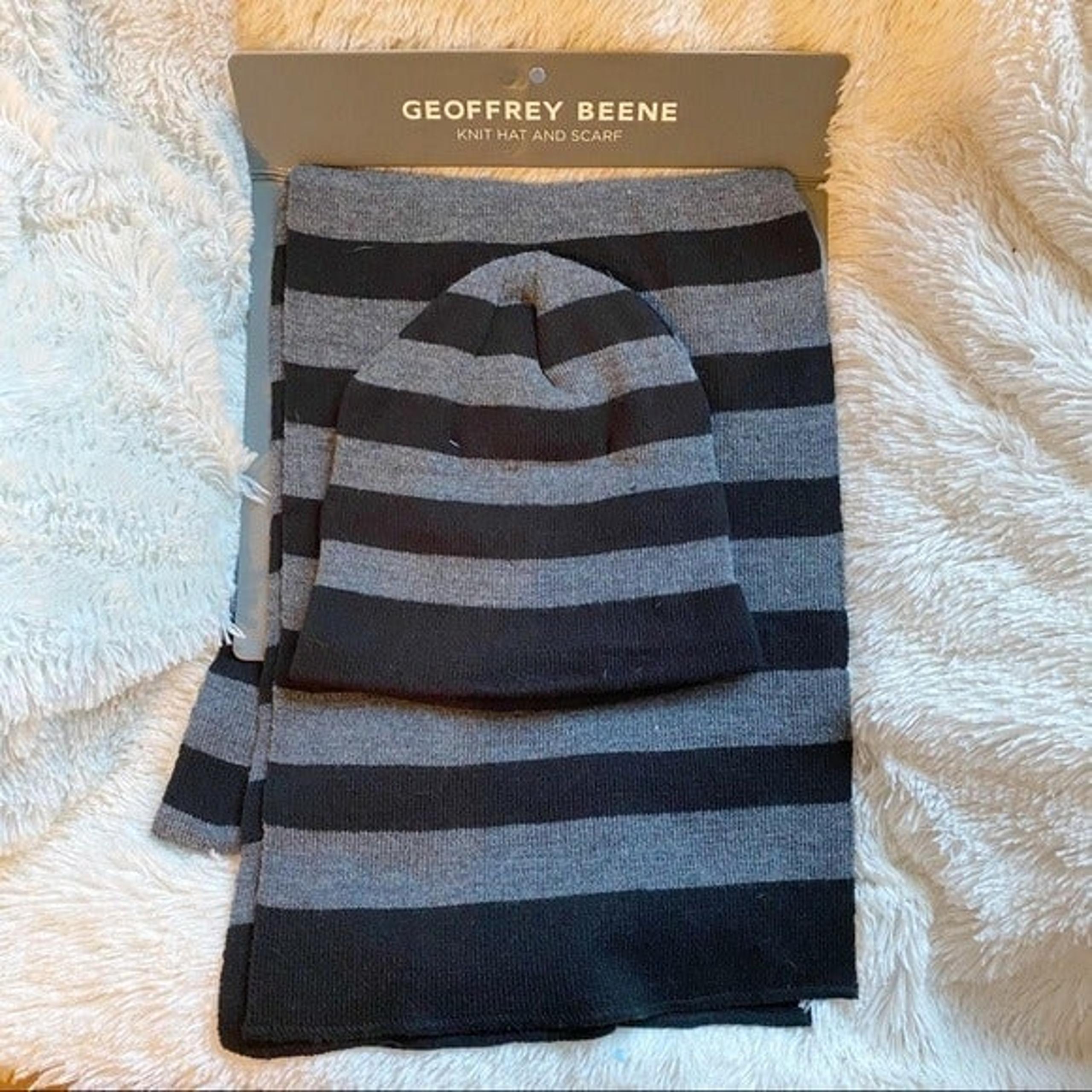 Geoffrey Beene Knit Hat and Scarf Set