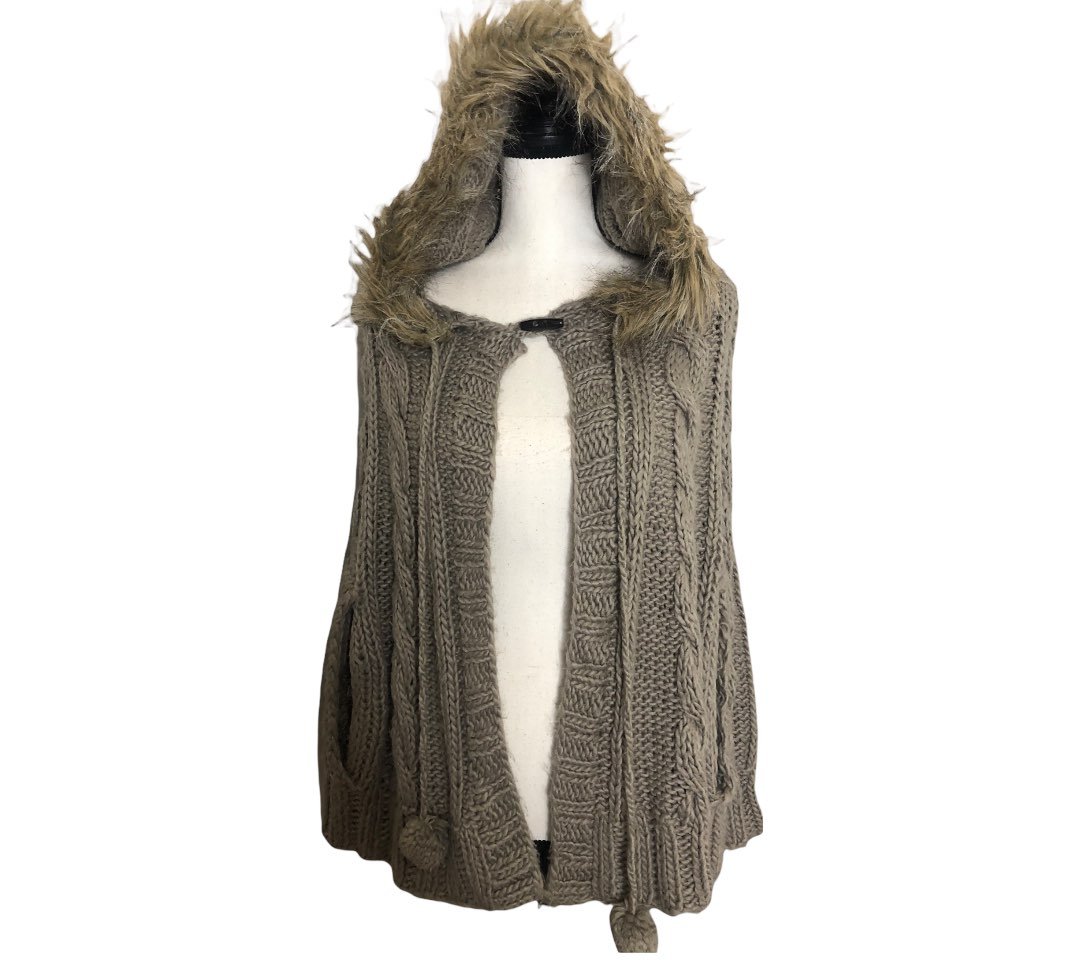 NWT Willow & Clay hooded poncho Sz L