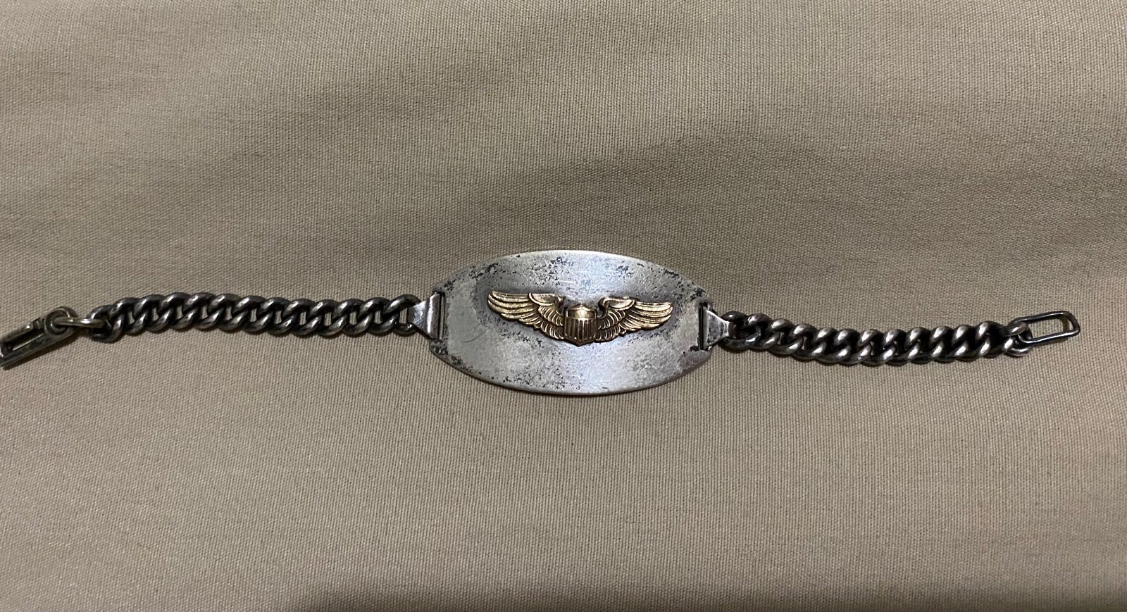 GENUINE US AIR FORCE PILOT WING STERLING SILVER BRACELET WITH GOLD WING
