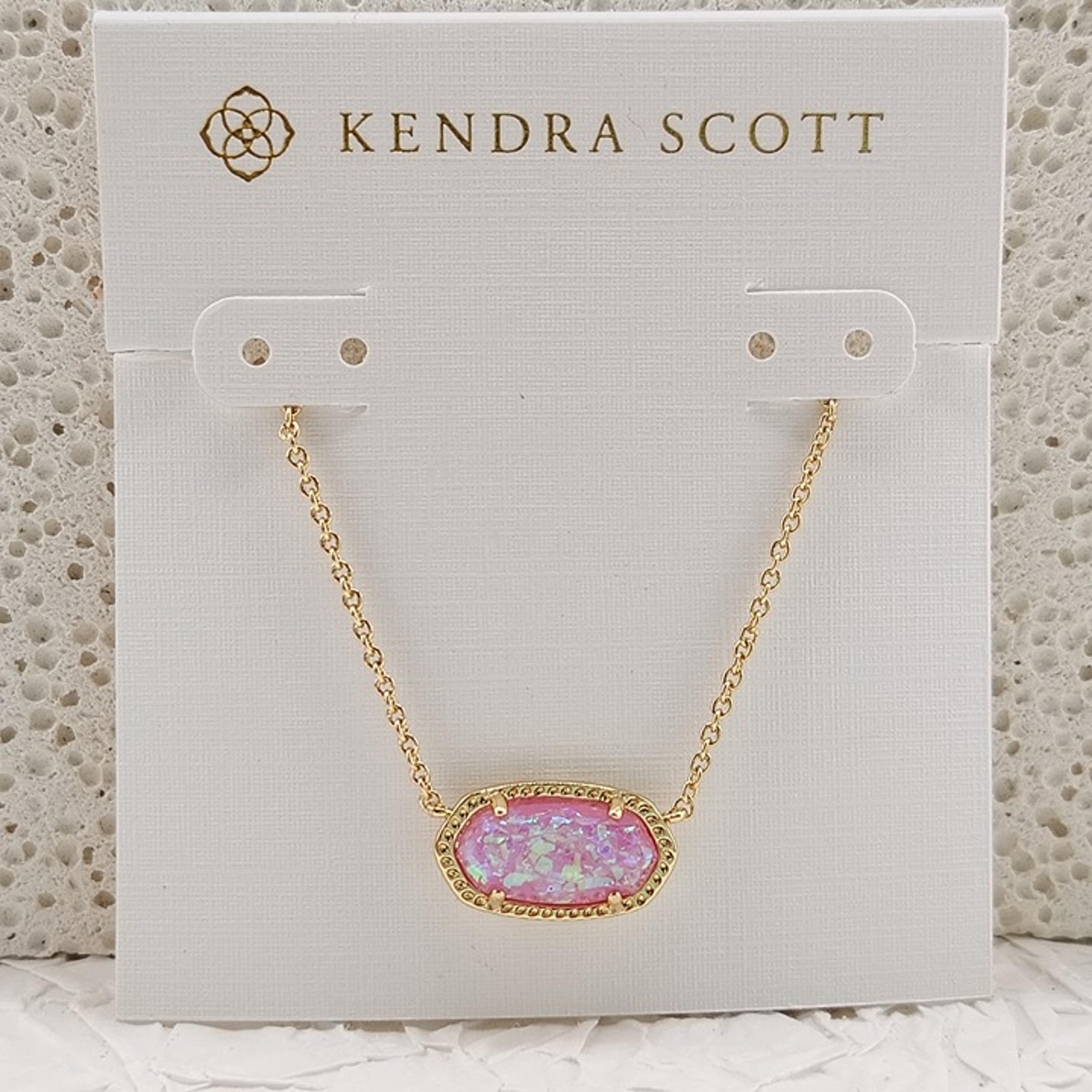 Kendra Scott Elisa Gold Short Pendant Necklace