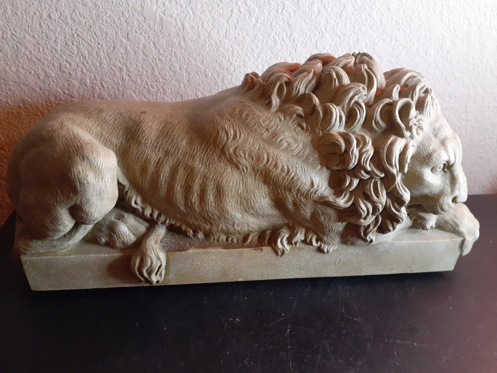 GORGEOUS Antonio Canova Inspired 12 Reclining Chalkware Lion Statue.