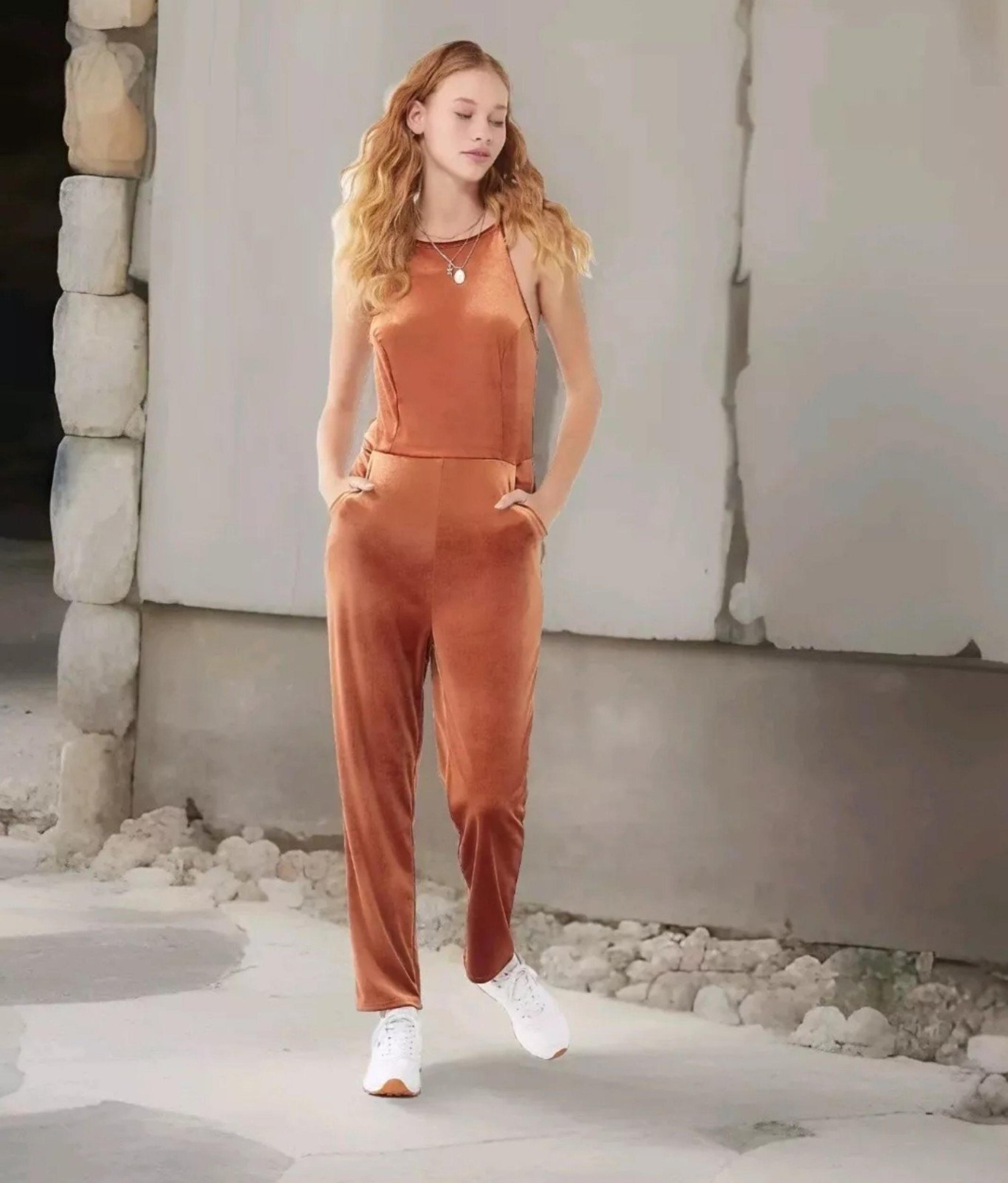 Urban Outfitters Naomi Luxe Velvet Jumpsuit Pants Rust Fall Small