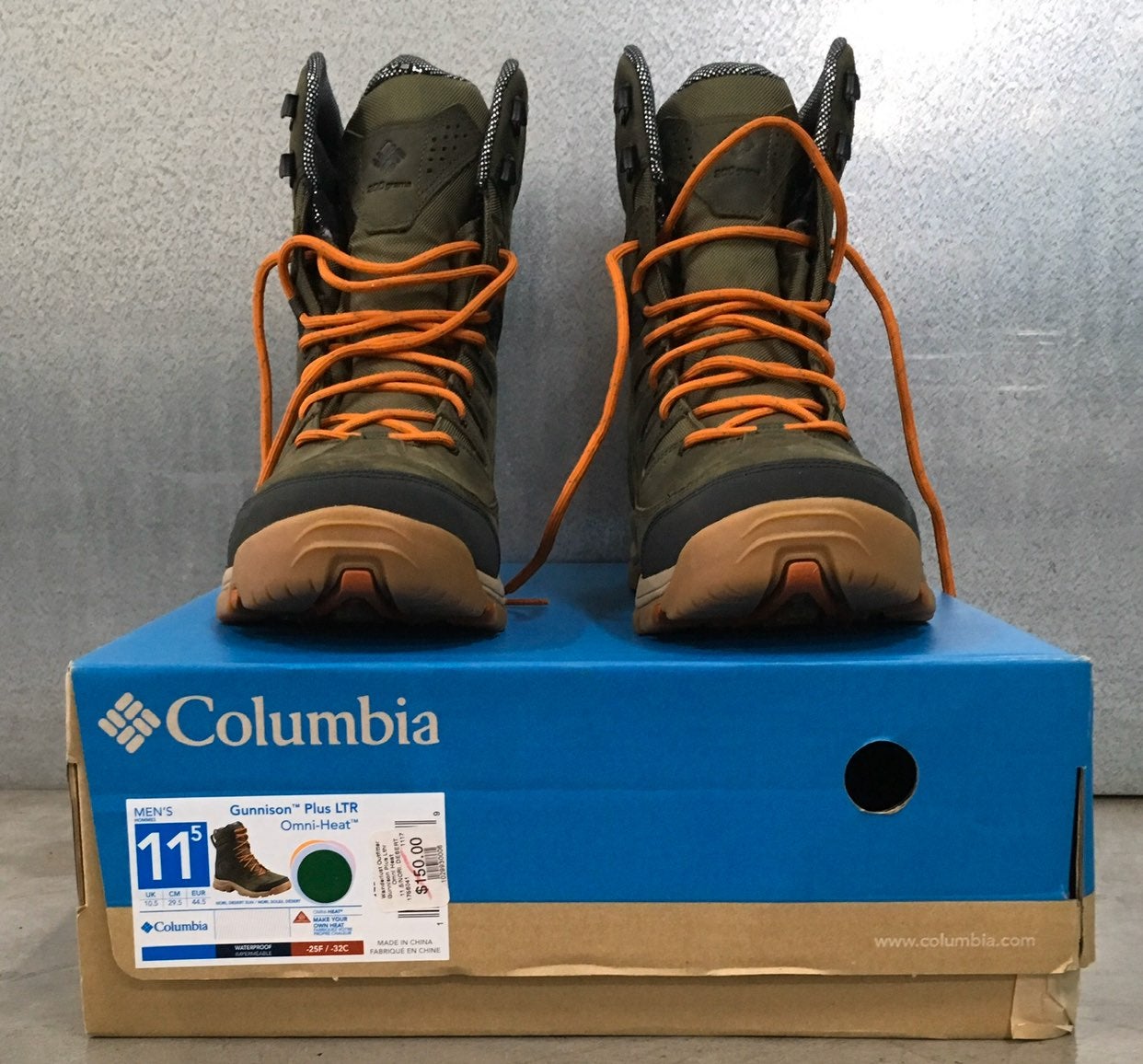 Brand new Columbia Omni Heat boots