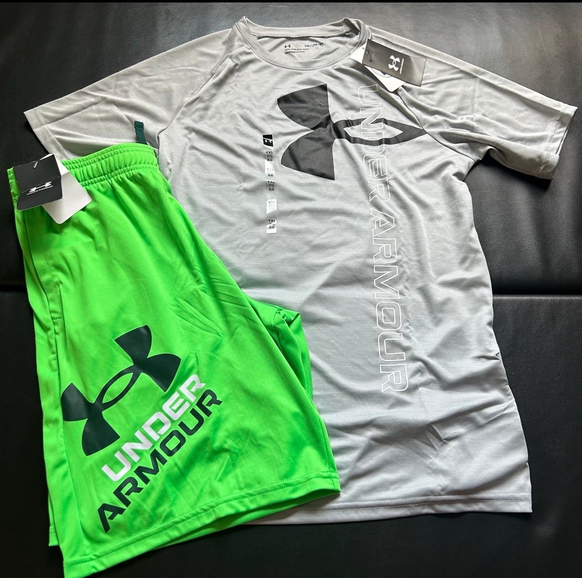 NWT Under Armour athletic set boys youth size XL