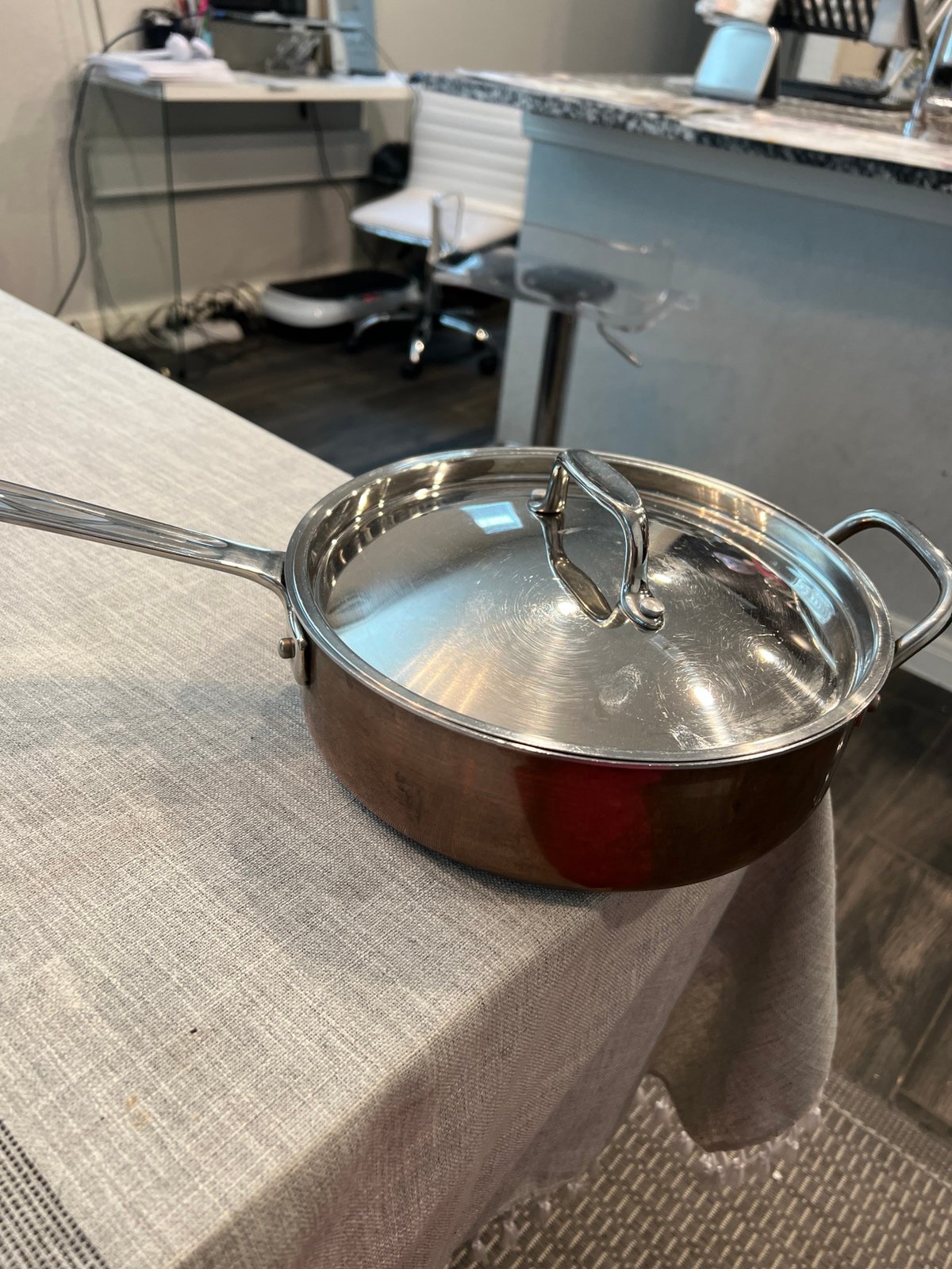 Sauce pan