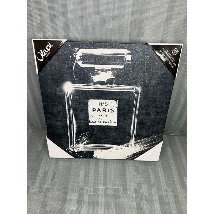 Oliver Gal Chanel No 5 Fragrance Infinite Glam Glitter Black