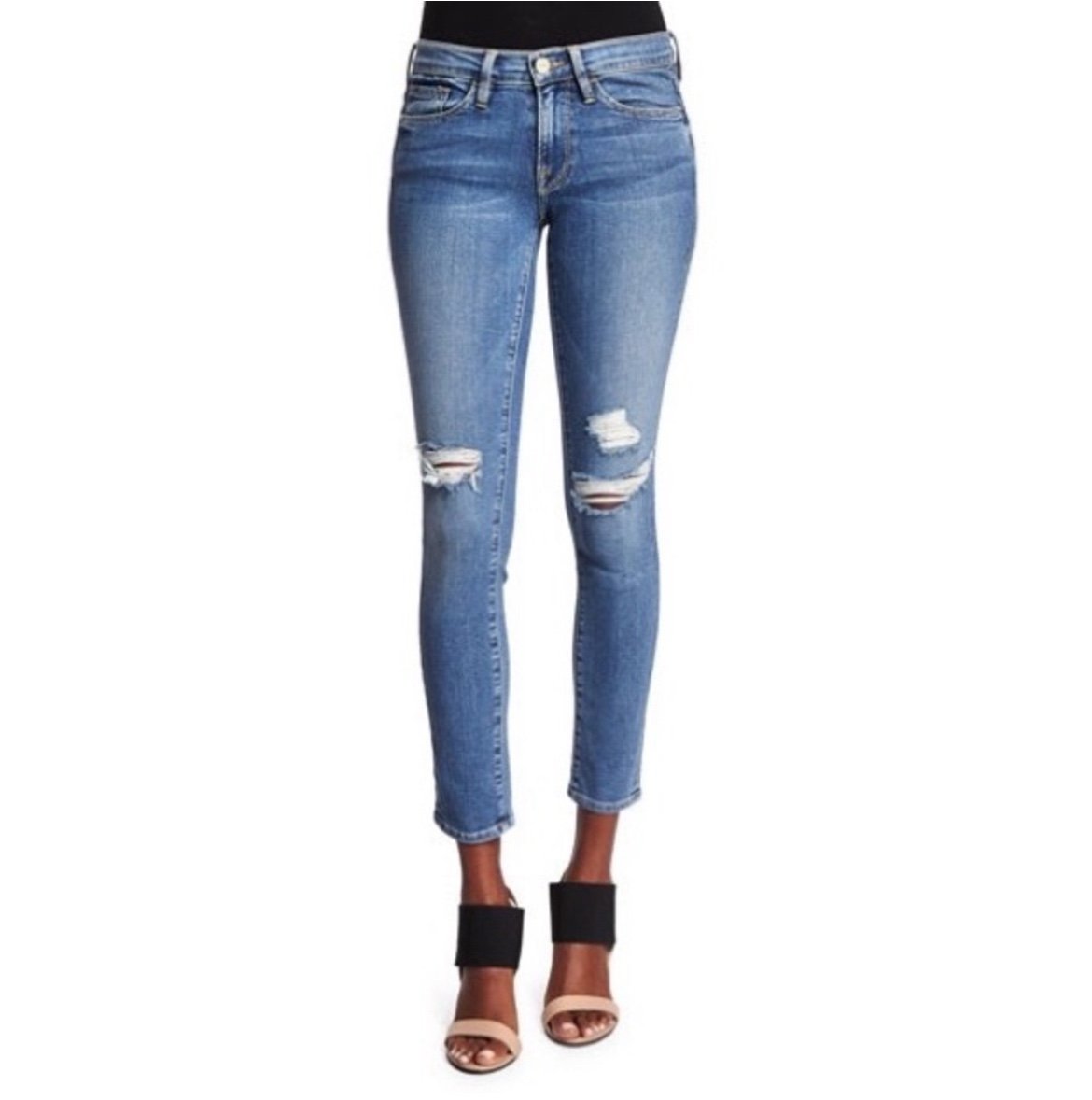 Frame le skinny de Jeanne distressed cropped light wash stretchy jeans 28