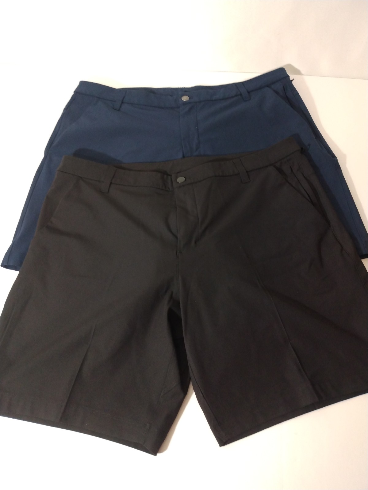 Lot 2 Pair Mens Lululemon ABC Warpstreme Classic Fit 18 Stretch Shorts Sz 38