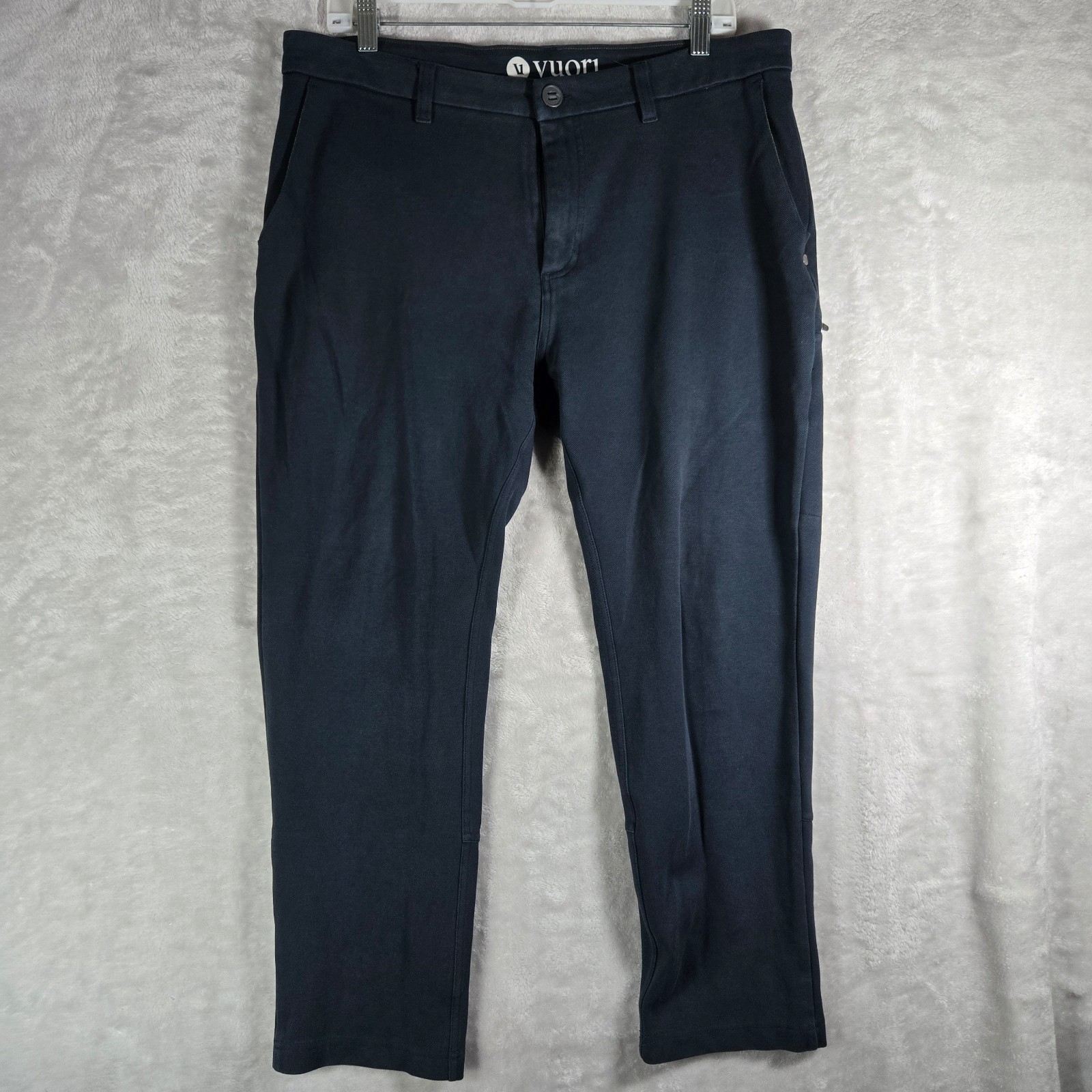 Vuori Everything Chino Pants Mens Size 34x27 Navy Blue Stretch Performance