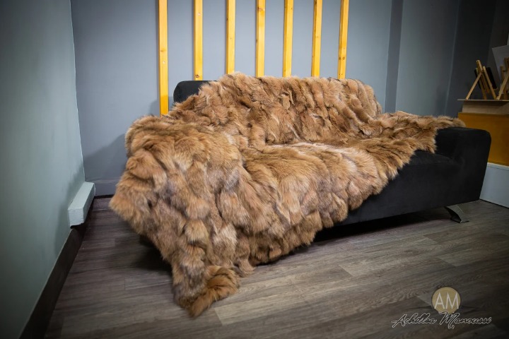 Luxurious real cappuccino fox blanket