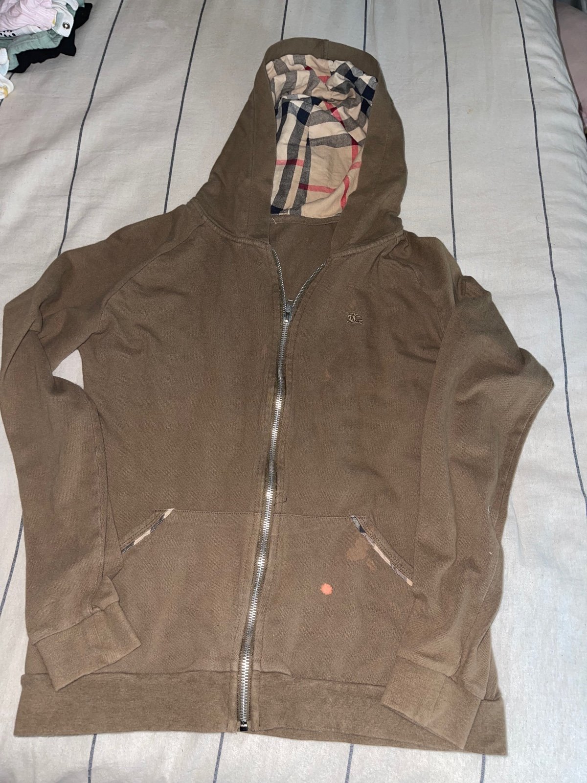 Burberry sweater