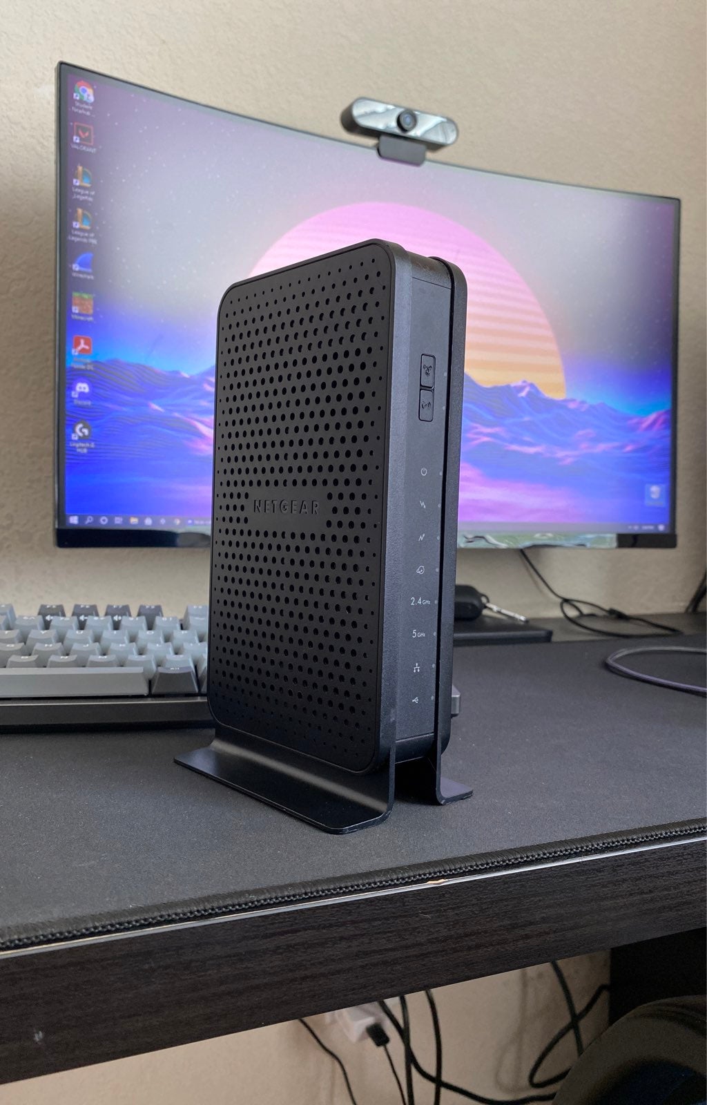 Netgear N600 Wifi Cable Modem Router C37