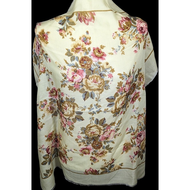 Vintage 1970s Japanese Grandmacore Floral Shawl Scarf