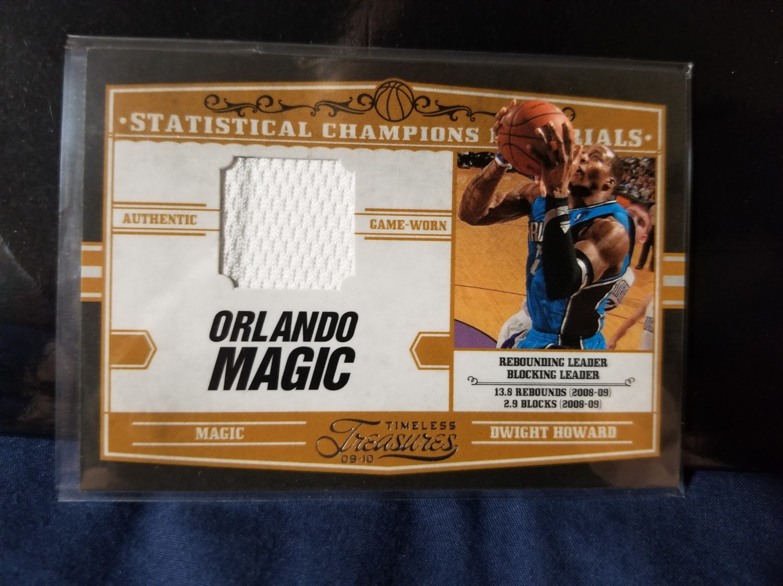 Dwight Howard treasures statistical champions materials game worn jersey /100