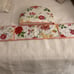 Double pocket oven mit and matching tea cosy