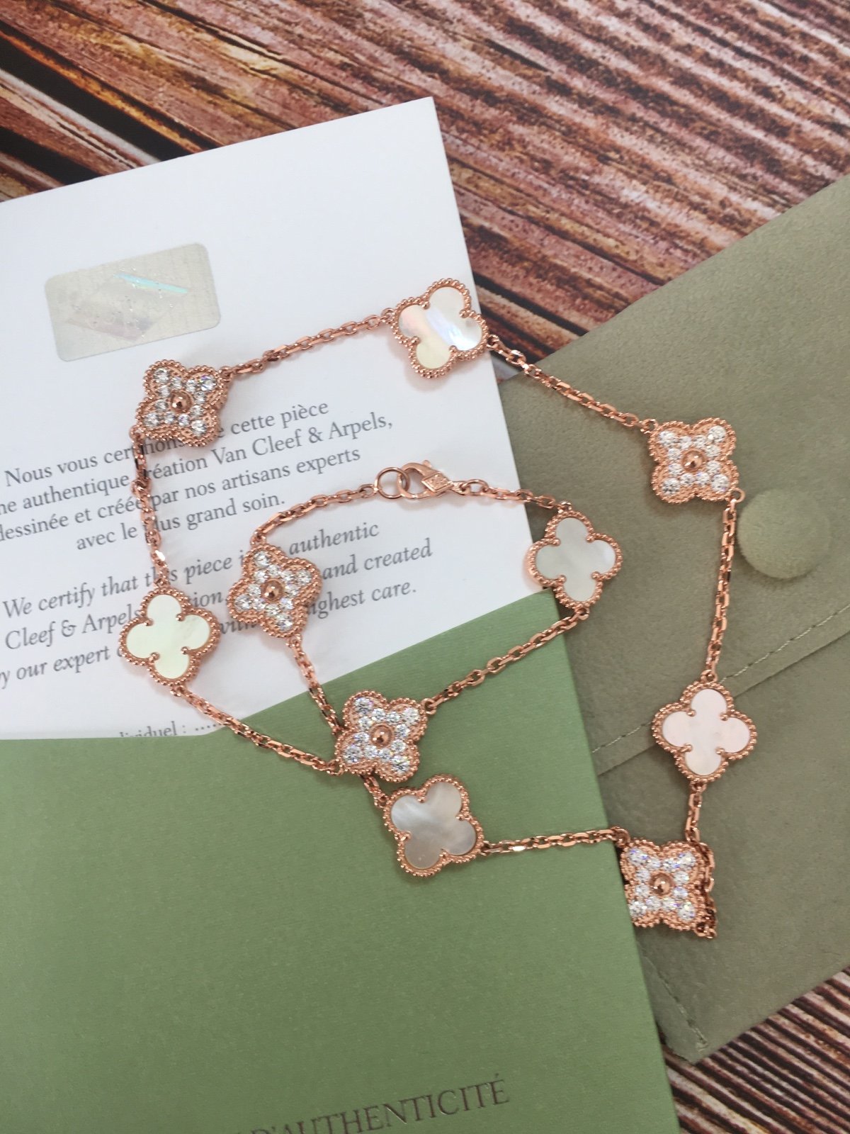 Women's Necklace