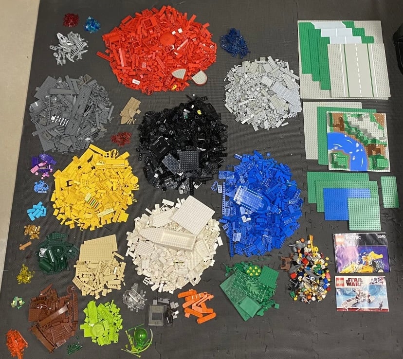 HUGE LEGO Lot Pieces Mini Figures Instructions Sorted 20 Lbs!