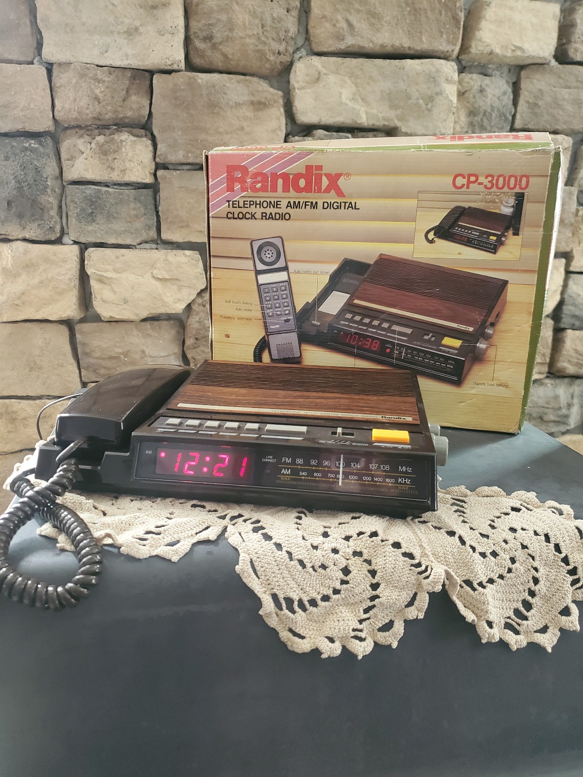 Vintage Randix Cp 3000 Clock Radio Hands Free telephone wood grain look Phone