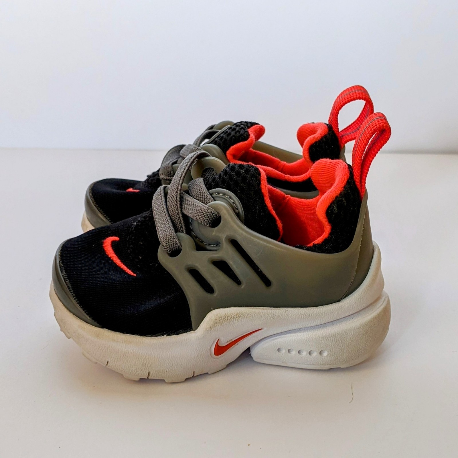 Nike Little Presto Black Size 2C